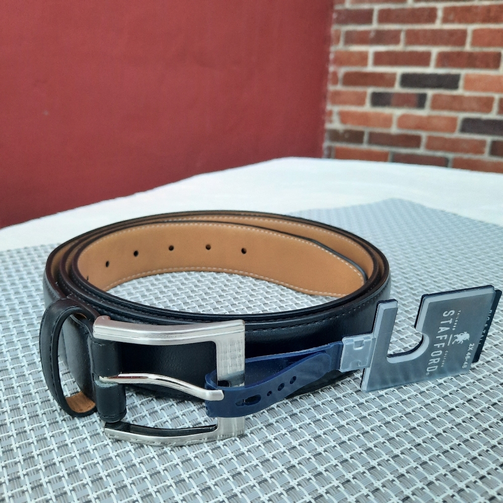 Stafford Men's Smooth Faux Leather Belt Silver Tone Buckle Adjustable 46 Black